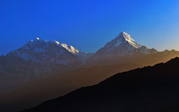 Himalaya sunrise // 8:5 // photo // 2023 // 2961 views