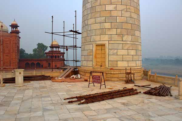 Taj under construction // - // photo // 2019 // 3037 views